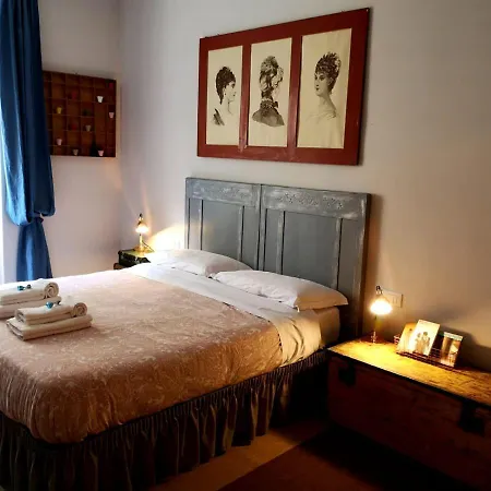 Interno Otto *